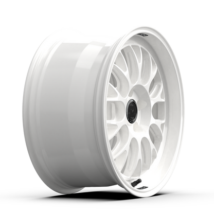 fifteen52 Holeshot RSR 18x9.5 5x114.3 38mm ET 73.1mm Center Bore Rally White